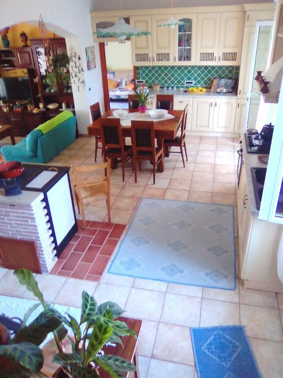 Il Tarlo Acomodação com café da manhã Seneghe Exterior foto