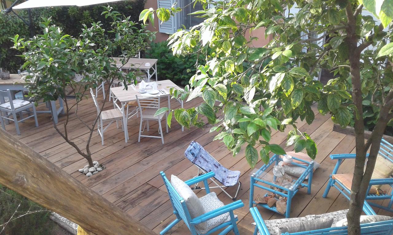 Il Tarlo Acomodação com café da manhã Seneghe Exterior foto